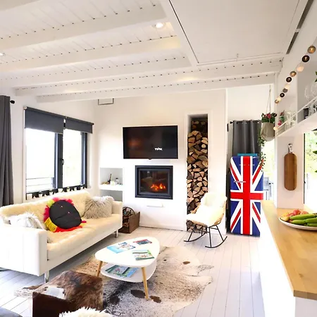 シャレー Agathe ラフォレ