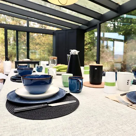 シャレー Agathe *